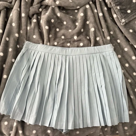 A&F Light Blue Pleated Skort - Picture 4 of 4